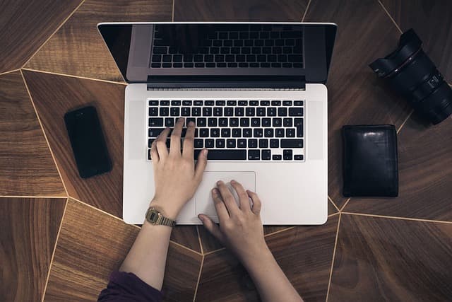 Les Meilleurs Sites pour Dénicher des Deals en Ligne
